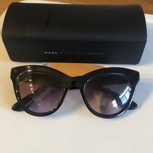 Marc by Marc Jacobs cat eye sunglasses